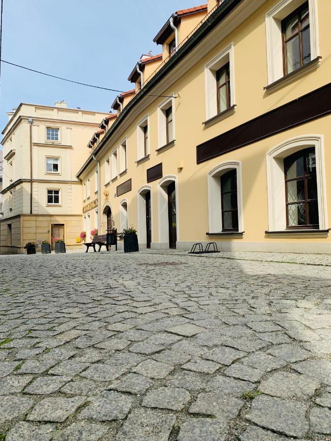 Dwupietrowy Apartament W Centrum Miasta Z Darmowym Miejscem Parkingowym Pod Zlotym Lwem VIII Kłodzko Buitenkant foto