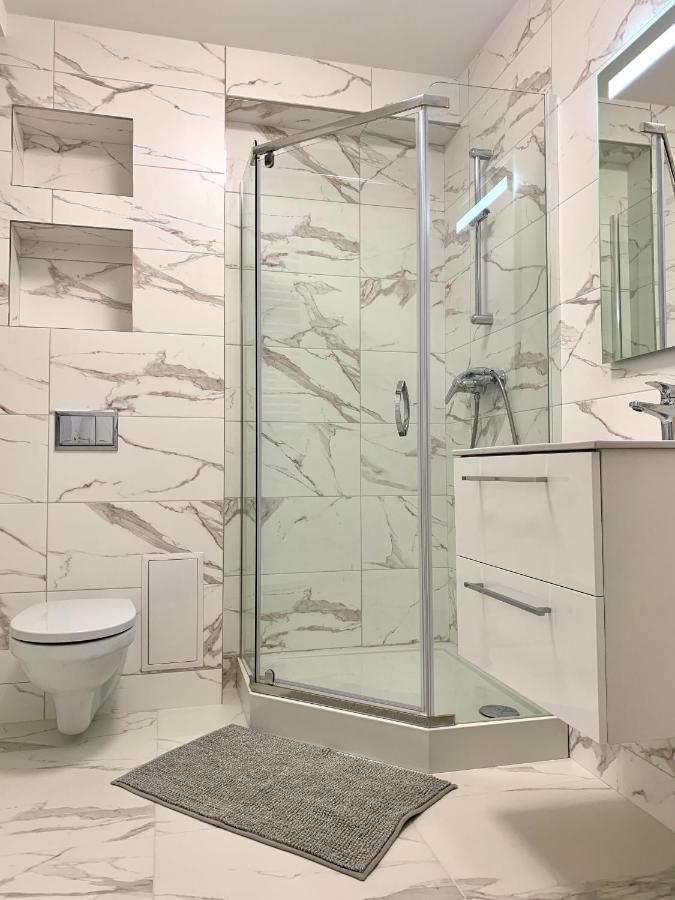 Dwupietrowy Apartament W Centrum Miasta Z Darmowym Miejscem Parkingowym Pod Zlotym Lwem VIII Kłodzko Buitenkant foto