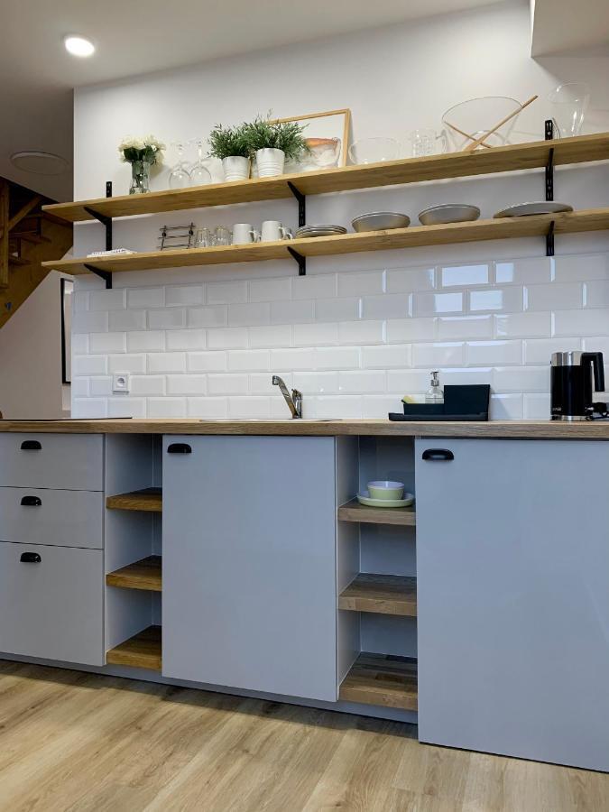Dwupietrowy Apartament W Centrum Miasta Z Darmowym Miejscem Parkingowym Pod Zlotym Lwem VIII Kłodzko Buitenkant foto