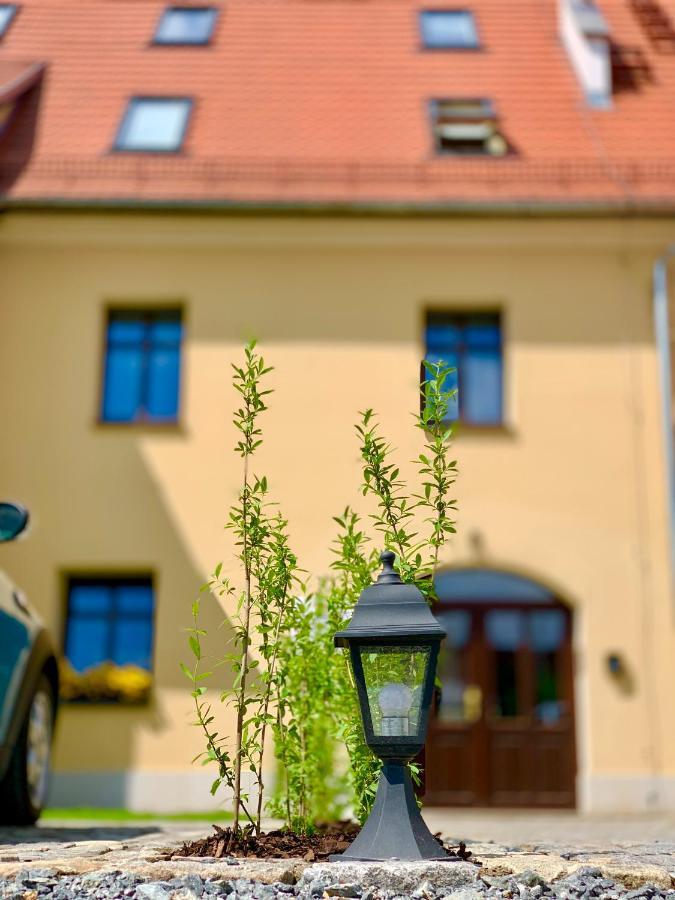 Dwupietrowy Apartament W Centrum Miasta Z Darmowym Miejscem Parkingowym Pod Zlotym Lwem VIII Kłodzko Buitenkant foto