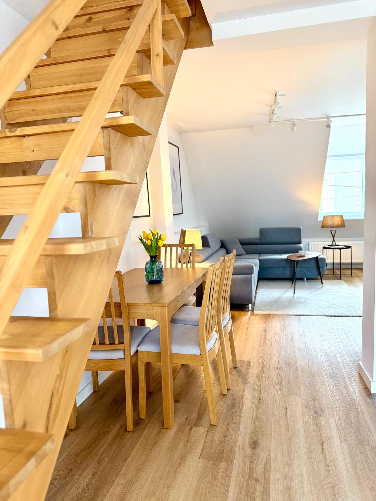 Dwupietrowy Apartament W Centrum Miasta Z Darmowym Miejscem Parkingowym Pod Zlotym Lwem VIII Kłodzko Buitenkant foto
